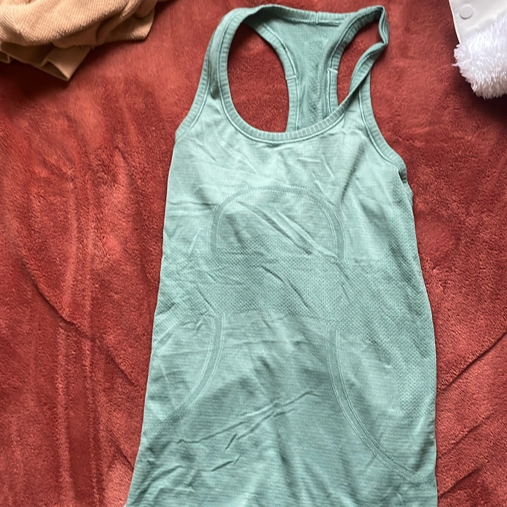 lululemon tank green